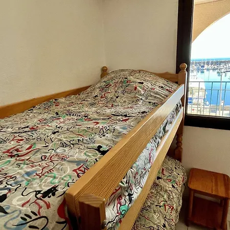 Avec Vue Sur Le Port 4 Couchages - Ar240-112